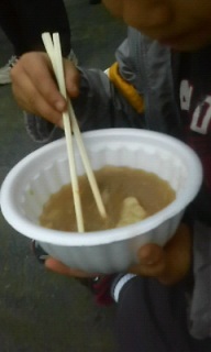 ���P����