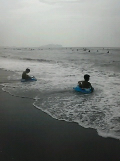 �n������