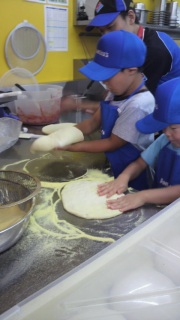 �s�U�̌��^�N��